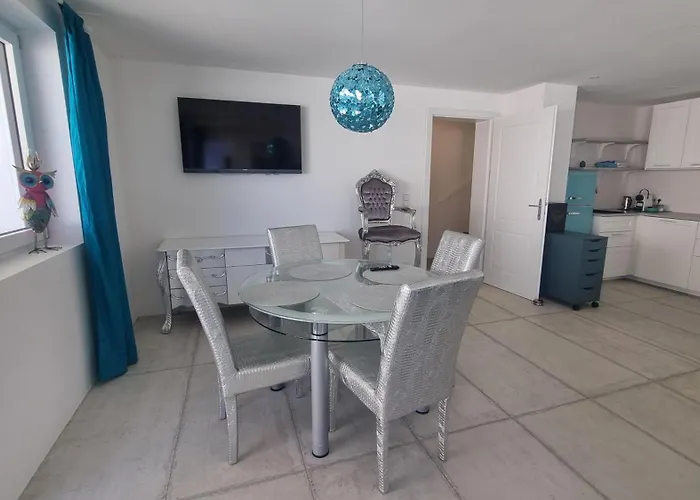 Blue Mountain Apartment *