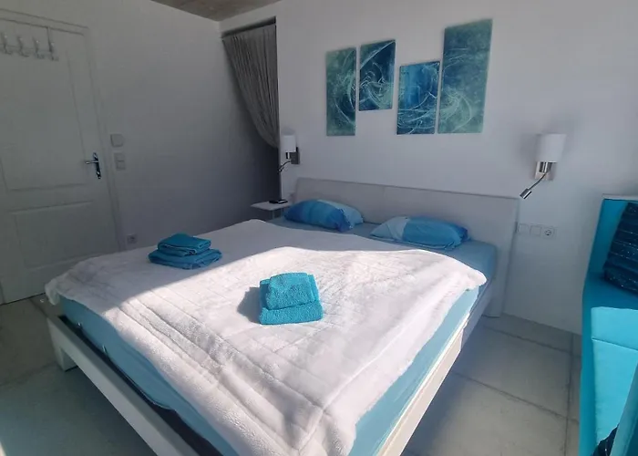 Blue Mountain * Тукс